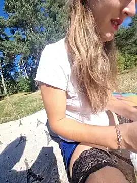 LoLa-69-X from StripChat is Freechat