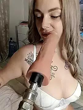 Lola_Hale from StripChat