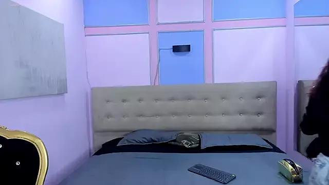 Lola_Vecassalt from StripChat