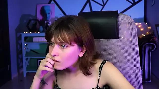 LolaAsmus from StripChat