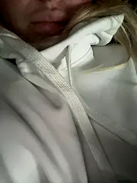 Loredanaa_a from StripChat is Freechat