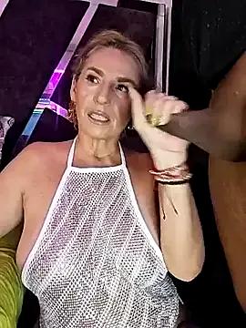Girls: try live performances with matured performers, from dancing to quirks, in a variety of beautiful sex cams.