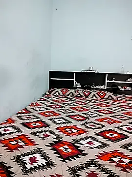 LoveLy-Soneya from StripChat is Freechat