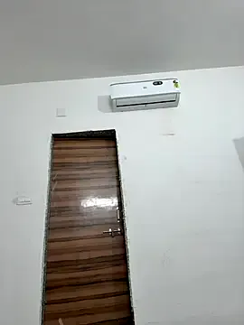 Lovely_Avanti from StripChat is Freechat