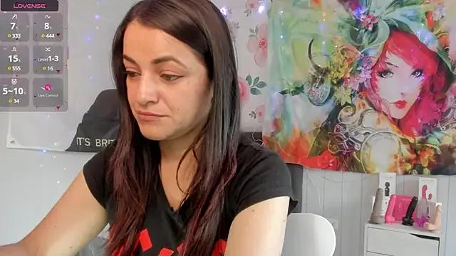 Girls: try live performances with matured performers, from dancing to quirks, in a variety of beautiful sex cams.