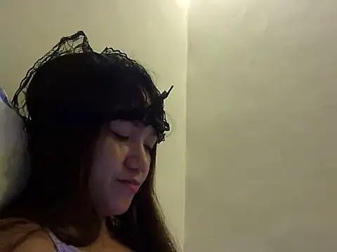 Lovelyclaya from StripChat is Freechat