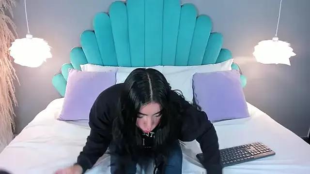 Girls: try live performances with matured performers, from dancing to quirks, in a variety of beautiful sex cams.