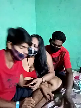 LoveOnStream from StripChat is Freechat