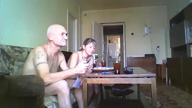 LoverCoupxl from StripChat is Freechat