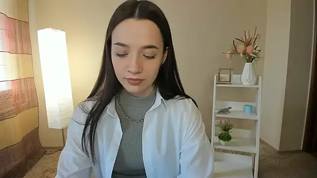 LowOncoming from StripChat