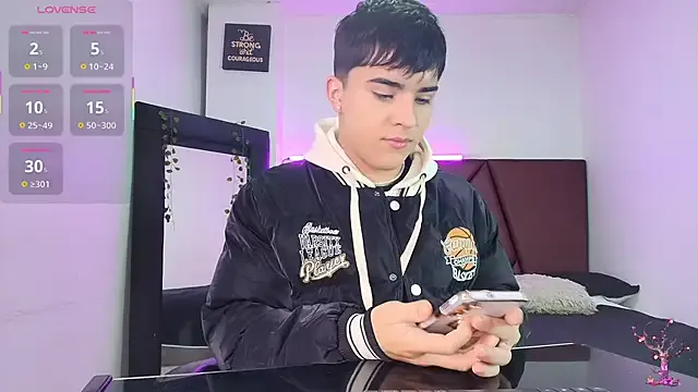 Girls: try live performances with matured performers, from dancing to quirks, in a variety of beautiful sex cams.