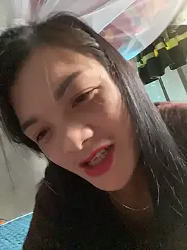 Lucie-pusy from StripChat is Freechat