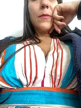 lucioliveira from StripChat is Freechat