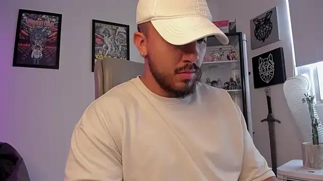 luck_spartans from StripChat is Freechat