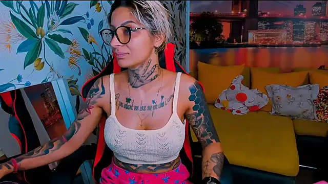 Girls: try live performances with matured performers, from dancing to quirks, in a variety of beautiful sex cams.