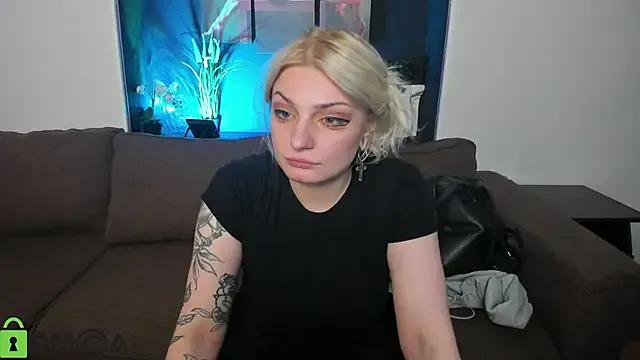 lucky_vivi_go from StripChat is Freechat
