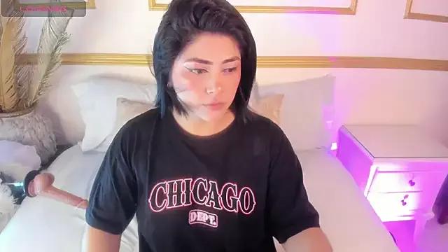 Girls: try live performances with matured performers, from dancing to quirks, in a variety of beautiful sex cams.