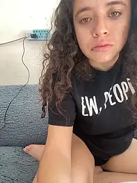 Lucy_YupiSweet from StripChat is Freechat