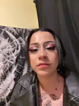 Lucybellll from StripChat is Freechat