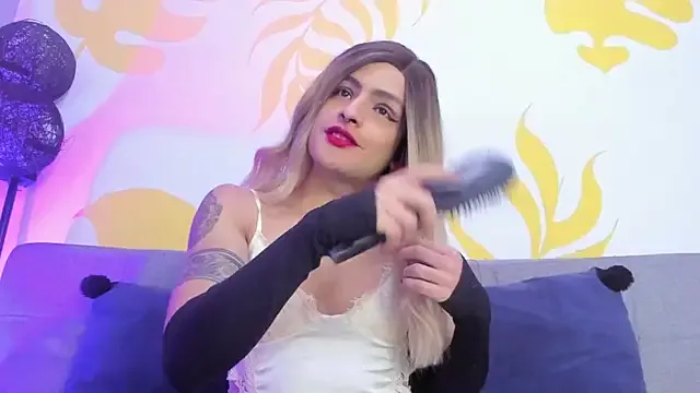 Girls: try live performances with matured performers, from dancing to quirks, in a variety of beautiful sex cams.