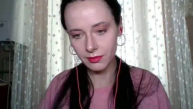 LuminousLady from StripChat is Freechat