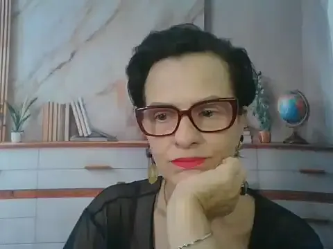 Luna-Hot0802 from StripChat