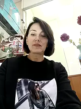 Luna_7777 from StripChat is Freechat