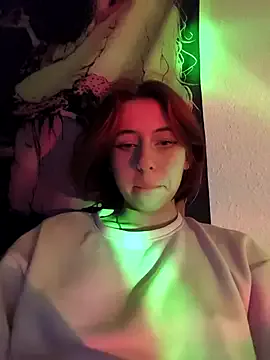 Luna_Brush from StripChat is Freechat