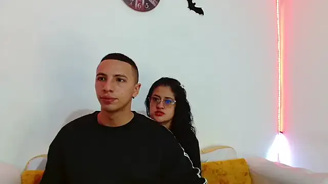 Luna_Noire1 from StripChat