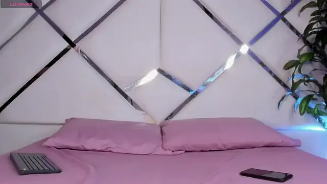 LunaaMorelli from StripChat is Freechat