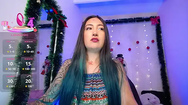 LunaAponte from StripChat