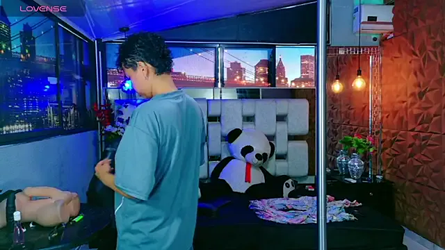 lunabustygirl from StripChat is Freechat