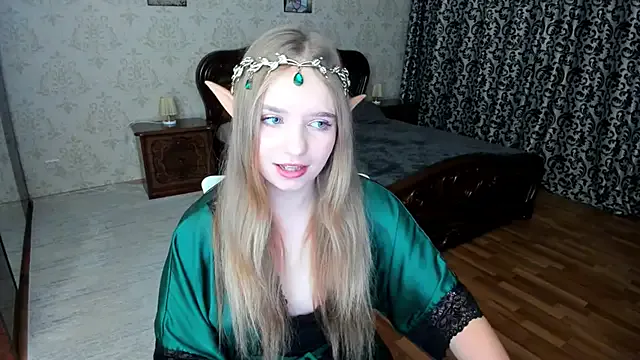 LunaCosplay from StripChat is Freechat