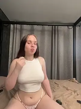 LunaDreeam from StripChat is Freechat