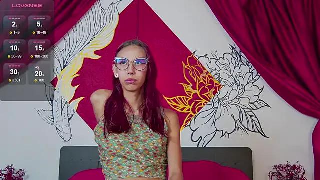 Lunamistyc from StripChat is Freechat