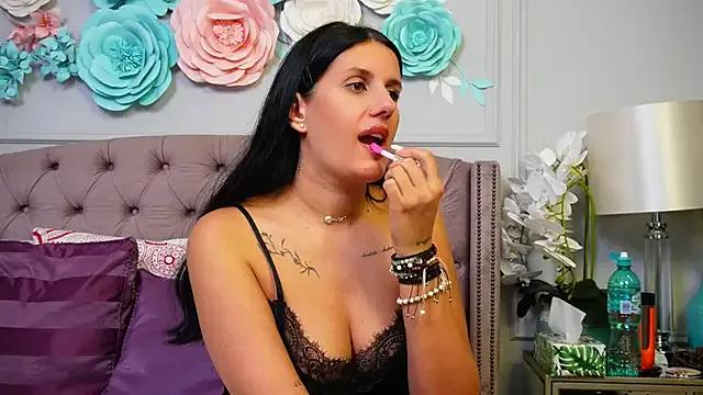LunaRoseeX from StripChat is Freechat
