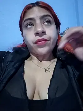 Lunatemptress4 from StripChat is Freechat