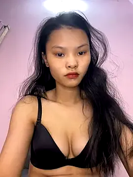 lung-linh from StripChat is Freechat