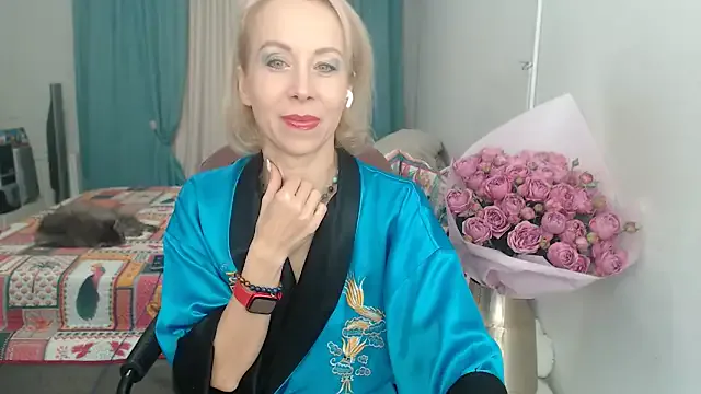 Girls: try live performances with matured performers, from dancing to quirks, in a variety of beautiful sex cams.