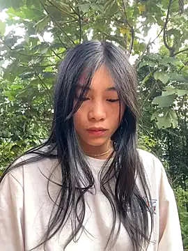 LylyOx9 from StripChat