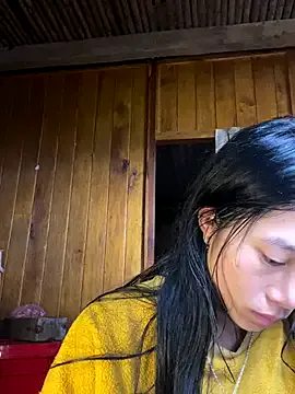 LylyOx9 from StripChat