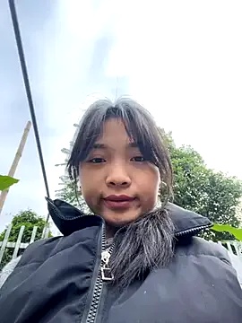 Lyn_bella from StripChat is Freechat