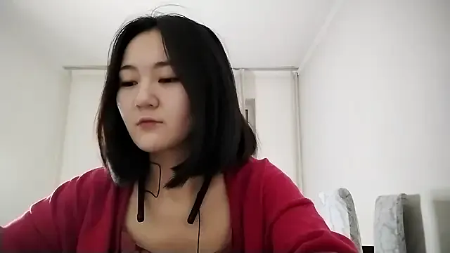 Lyndasilk from StripChat is Freechat