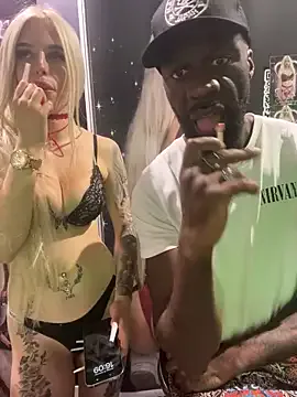 Girls: try live performances with matured performers, from dancing to quirks, in a variety of beautiful sex cams.