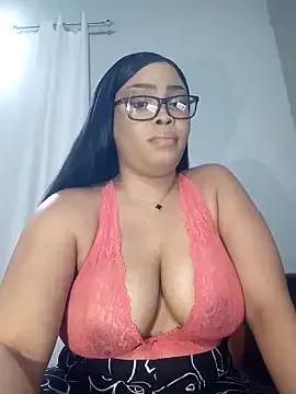 MadamPinky from StripChat is Freechat