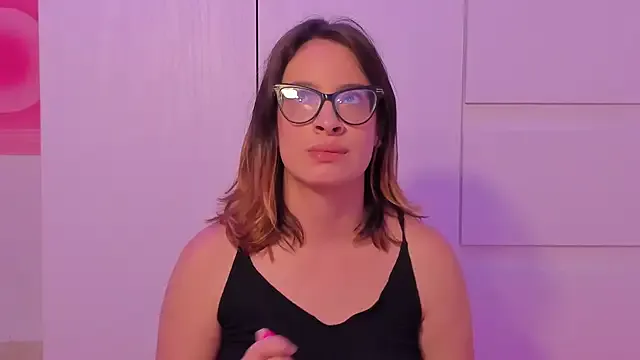 maddie_walton from StripChat is Freechat