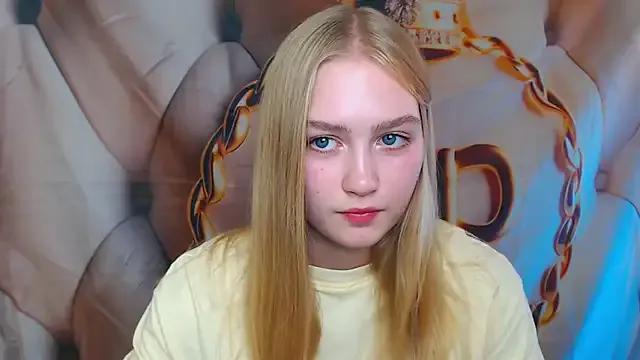 MademoiselleCl from StripChat is Freechat