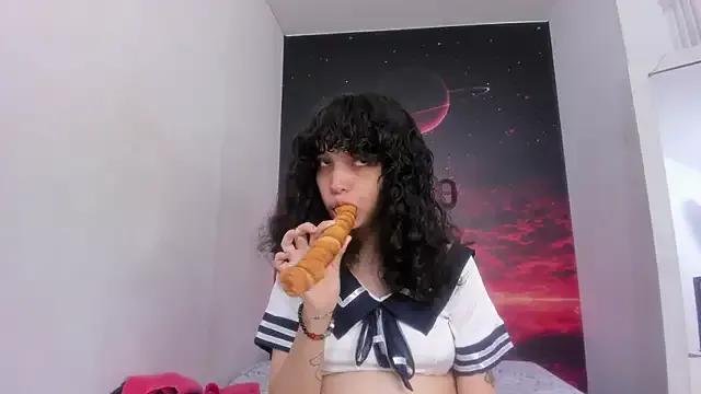 MadyStarkx from StripChat is Freechat