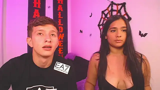 mae_nathan_ from StripChat is Freechat