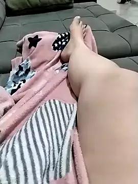 Maeefilha244 from StripChat